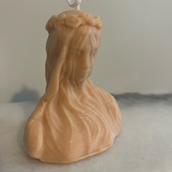 Bride Soy Wax Candle-Lavender Scent - Picture 4 of 4